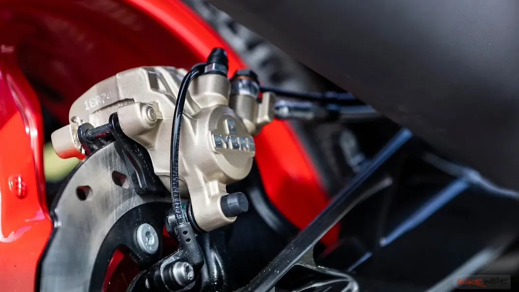 TVS Apache RR310 Rear Alloy Wheel Image BikeWale