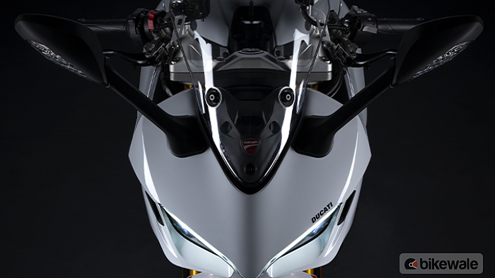 Ducati SuperSport windscreen