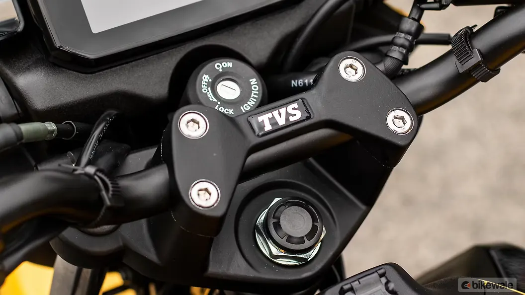 TVS Radeon Handle Bar Image BikeWale
