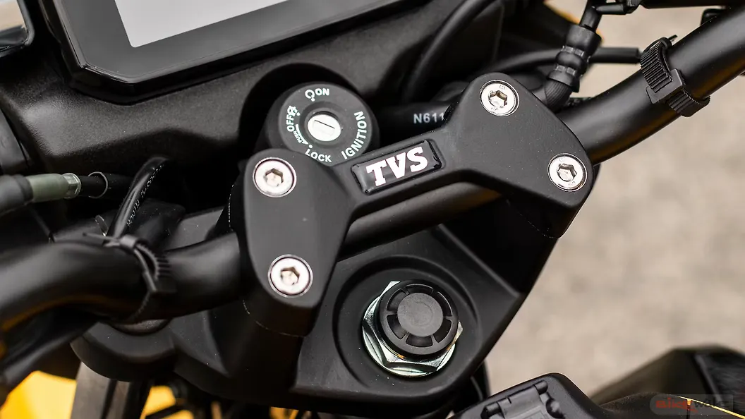TVS Radeon Ignition Switch Image – BikeWale