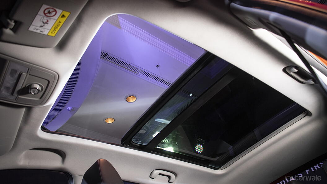 Astor Sunroofmoonroof Image Astor Photos In India Carwale