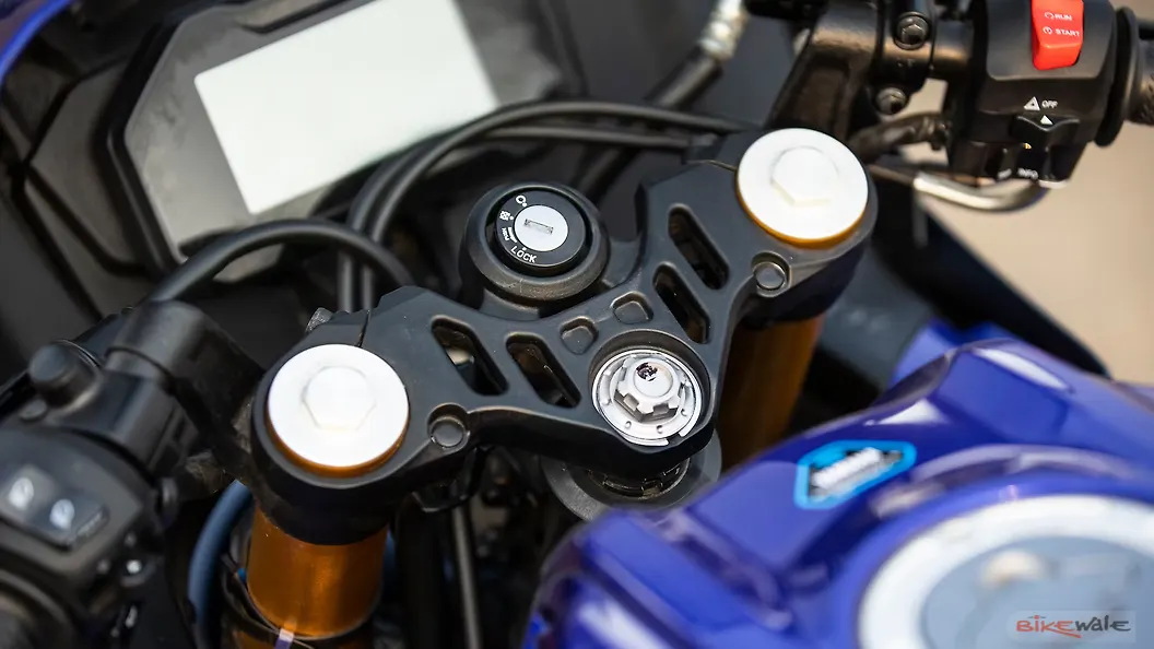 yamaha r15 rear caliper
