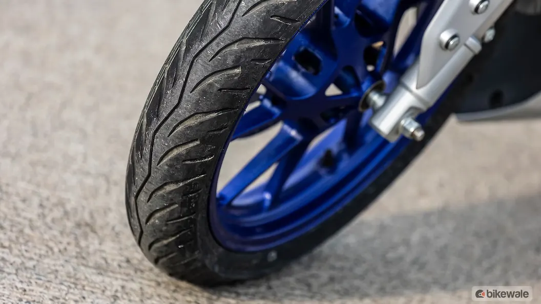 yamaha r15 v3 tyre price
