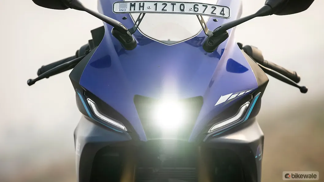 Yamaha R15 V4 Projector Headlight Image – BikeWale