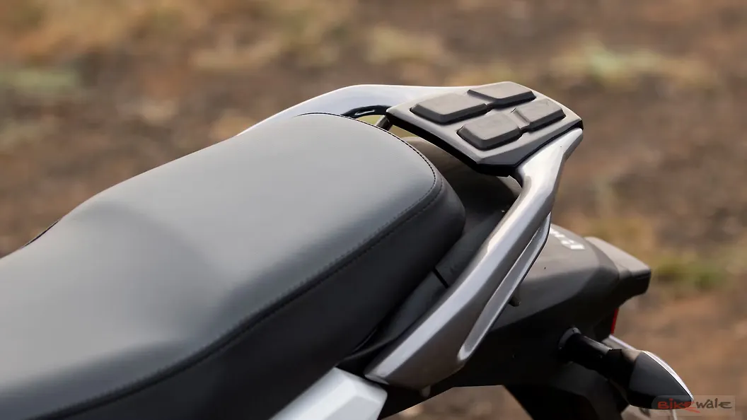 Hero Xpulse 200 4V Rider Seat Image BikeWale