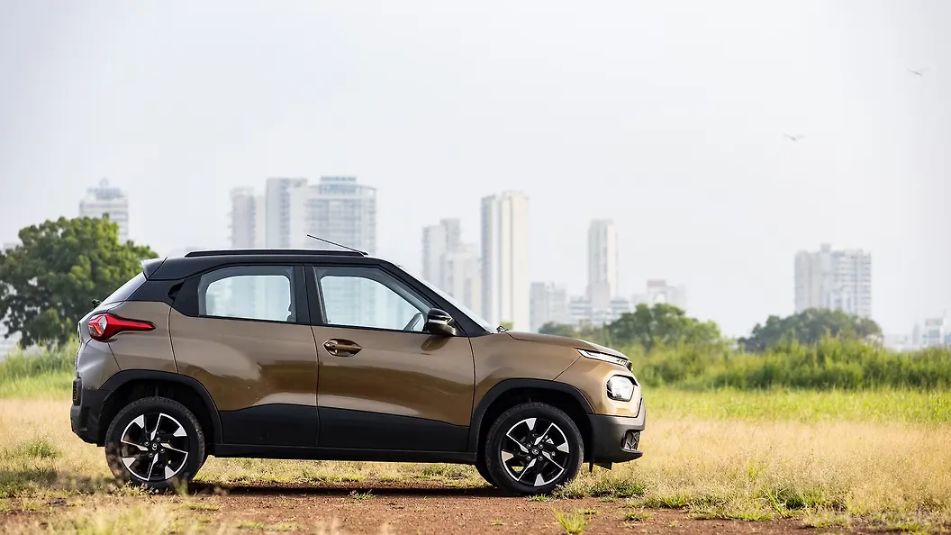 Punch Right Side View Image, Punch Photos in India CarWale