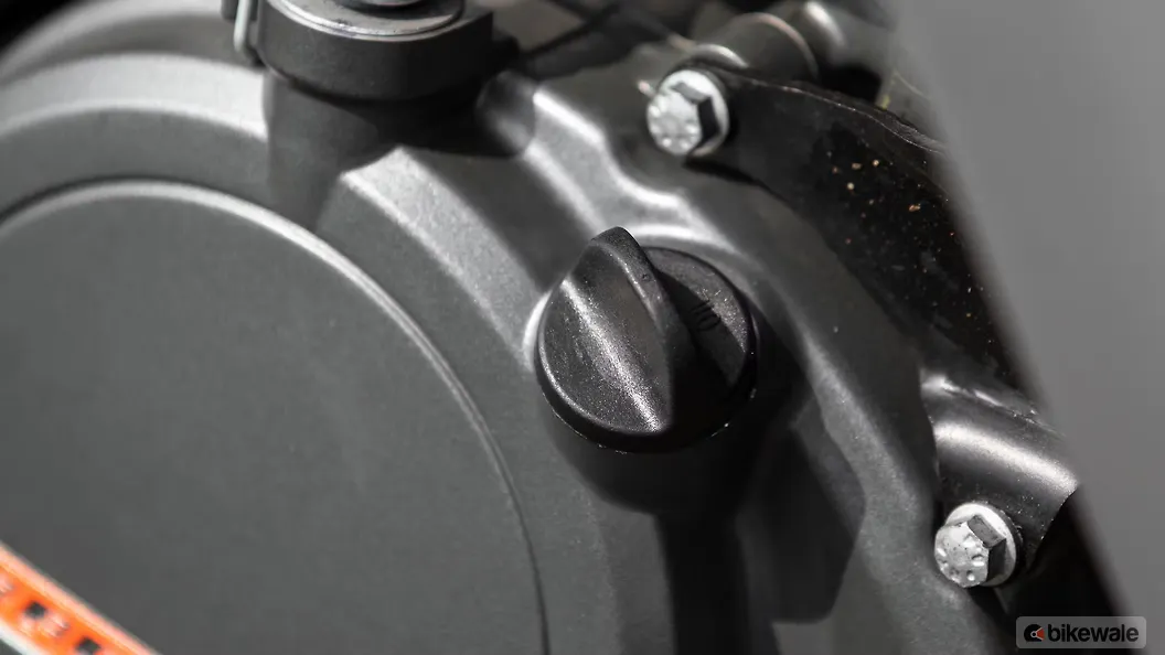 KTM RC 200 Drive Chain and Sprocket Image BikeWale