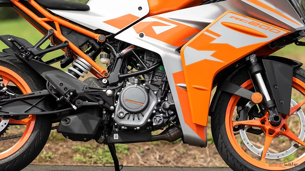 KTM RC 200 Engine From Left Image – BikeWale
