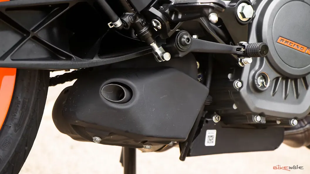 rc 200 exhaust