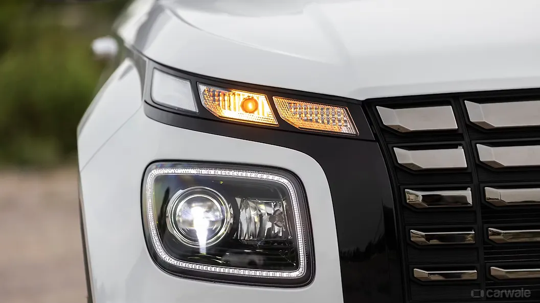 Venue Bootspace with Parcel Tray/Retractable Image, Venue Photos in