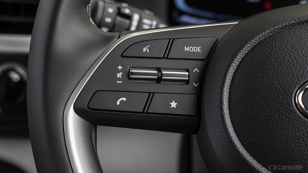 Hyundai Venue [2022-2023] Right Steering Mounted Controls