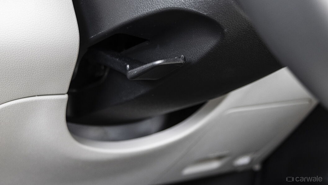 Hyundai Venue [2022-2023] Steering Adjustment Lever/Controller