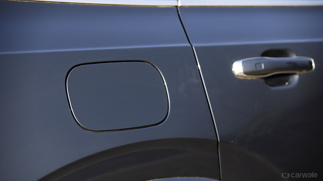 Discontinued Volvo XC90 2021 Closed Fuel Lid
