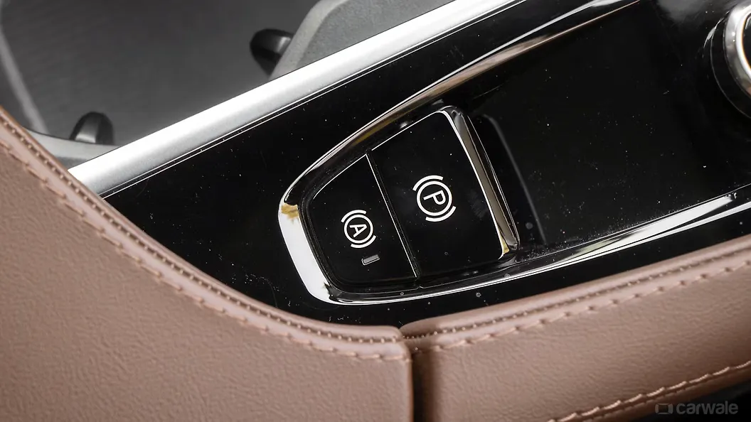 XC90 Parking Brake/Emergency Brake Image, XC90 Photos in India CarWale