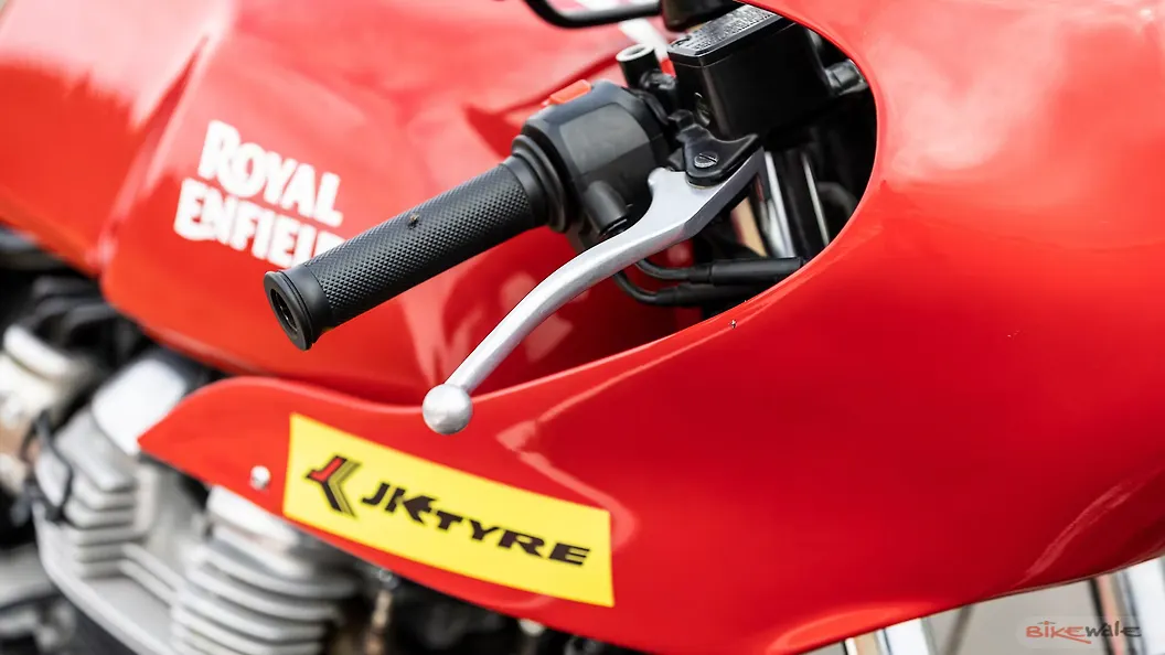 Royal Enfield Continental GT 650 Handle Bar Image BikeWale