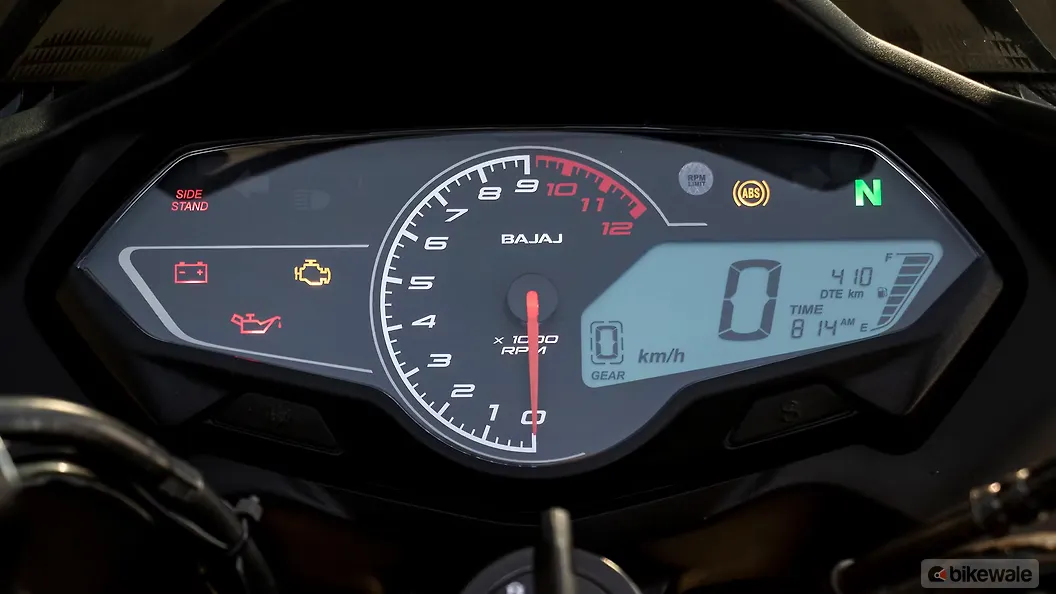 Bajaj Pulsar F250 Gear Shift Indicator Image BikeWale