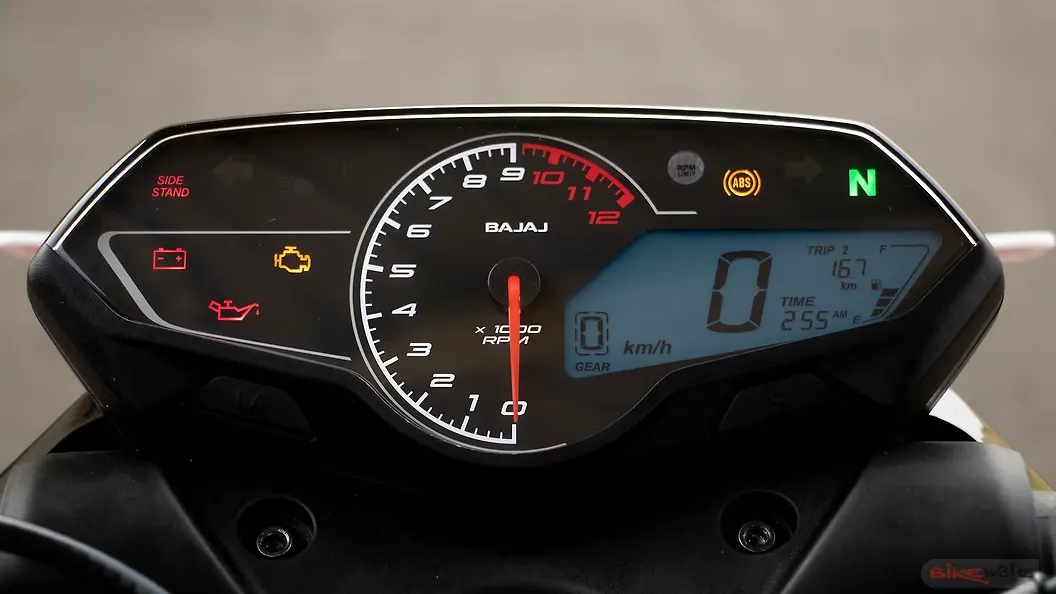 Bajaj Pulsar N250 Gear Shift Indicator Image BikeWale