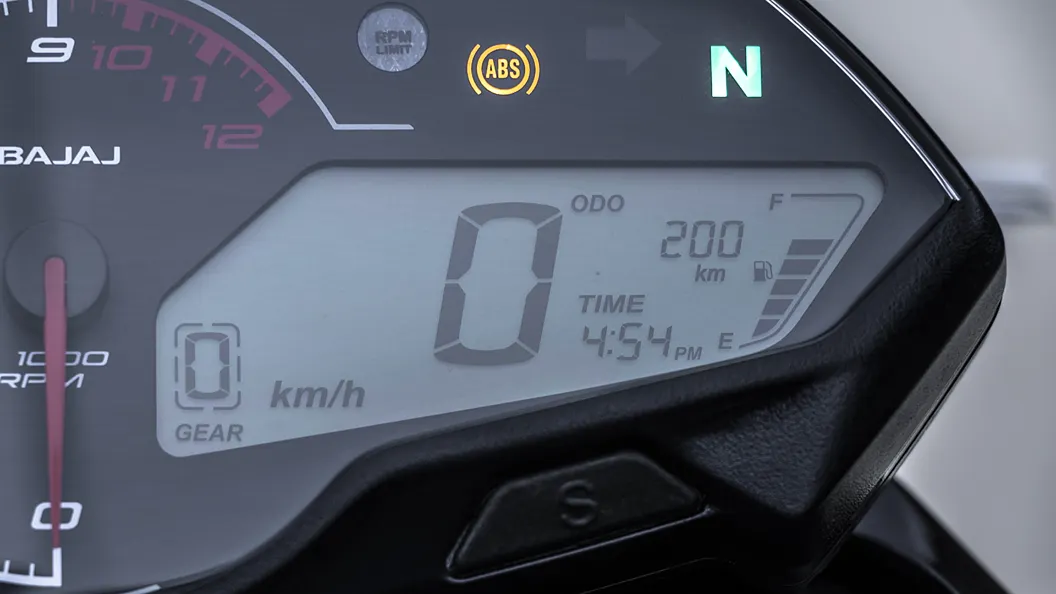 pulsar ns 200 gear indicator