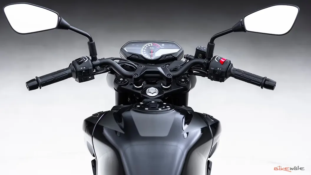 pulsar 200 ns handle grip