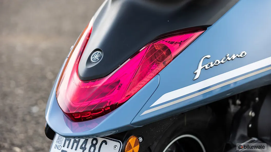 Yamaha Fascino 125 Tail Light Image BikeWale