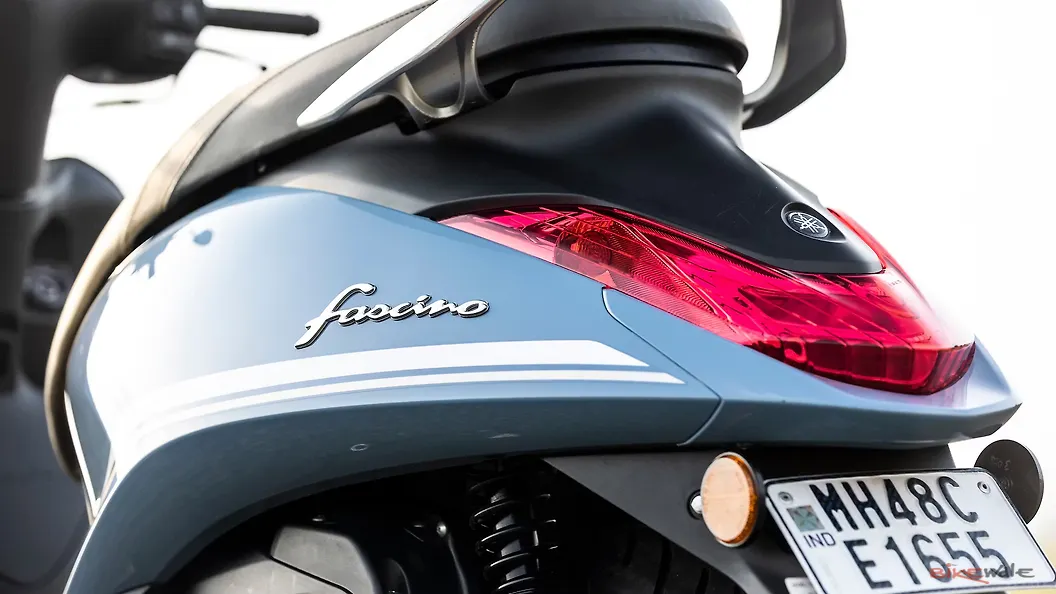 Yamaha Fascino 125 Tail Light Image BikeWale