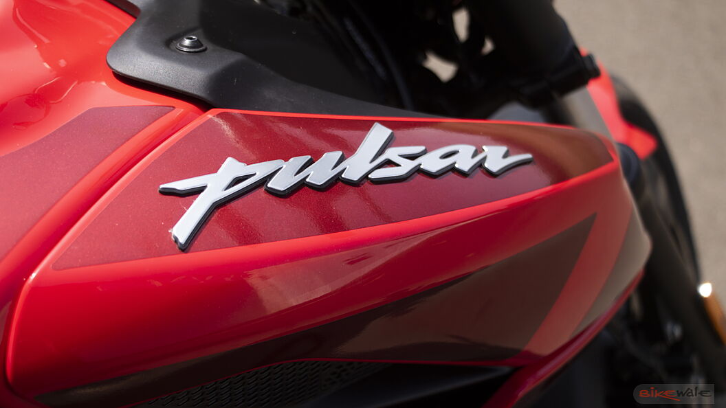 bajaj-pulsar-f250-fuel-tank-image-bikewale