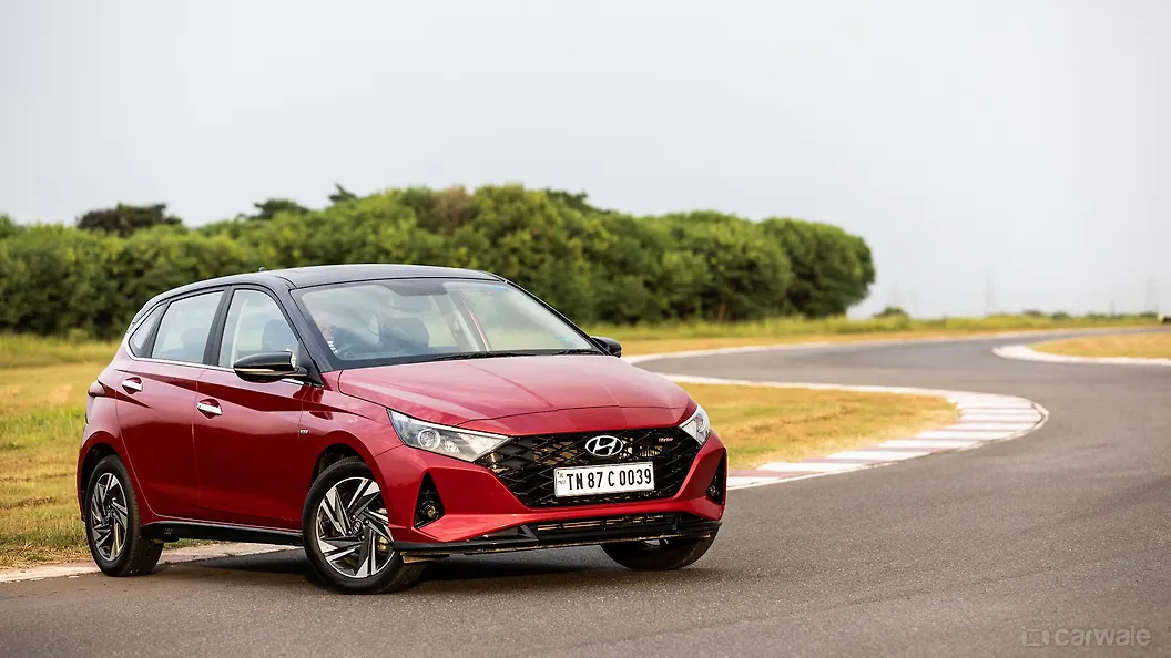 i20 Right Front Three Quarter Image, i20 Photos in India - CarWale