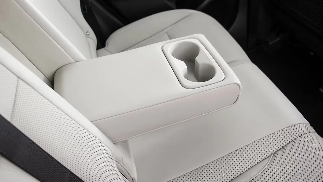 Tucson Rear Cup Holders Image, Tucson Photos in India CarWale