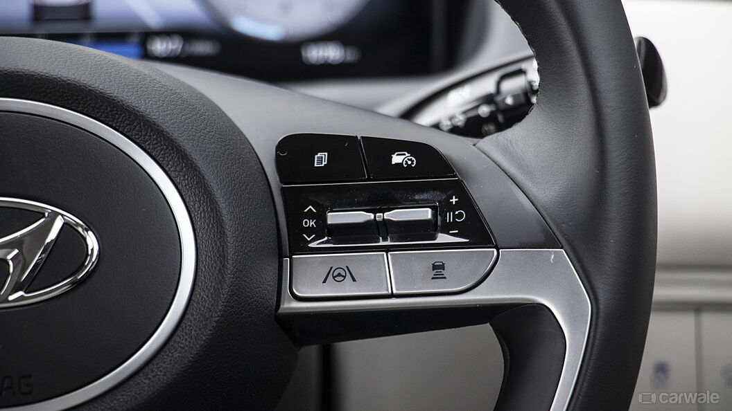 Hyundai Tucson Right Steering Mounted Controls