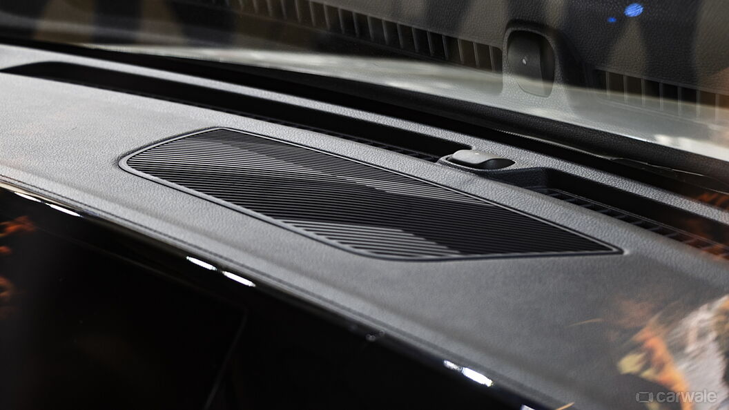 Discontinued Kia Carens 2022 Central Dashboard - Top Storage/Speaker