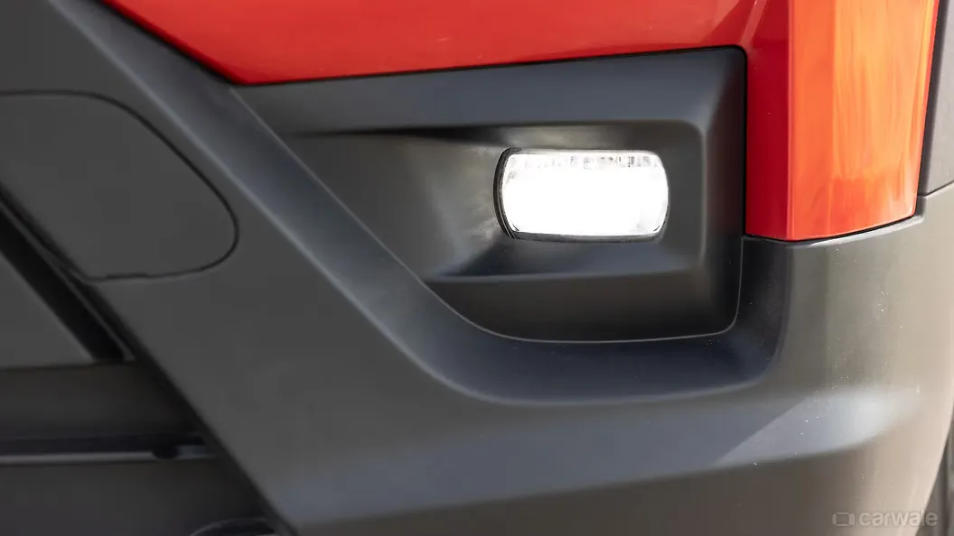 Brezza Front Fog Lamp Image, Brezza Photos in India CarWale