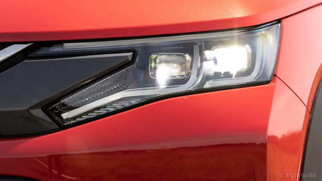 Brezza Headlight Image, Brezza Photos in India CarWale