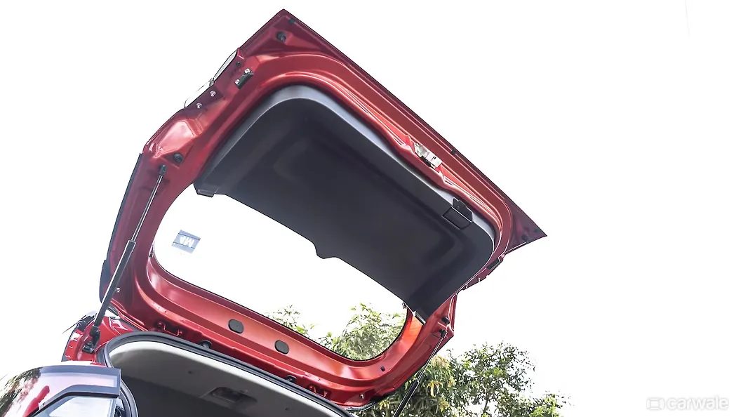 Brezza Open Boot/Trunk Image, Brezza Photos in India CarWale