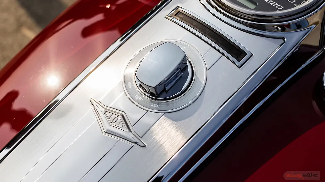 HarleyDavidson Road King Ignition Switch Image BikeWale