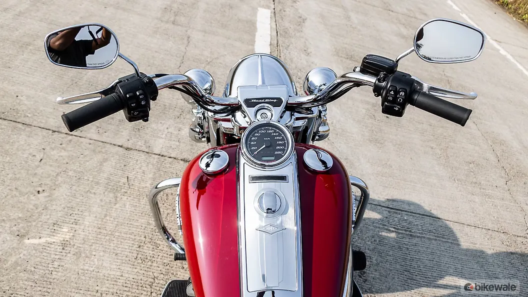 Harley-Davidson Road King Instrument Cluster Image – BikeWale