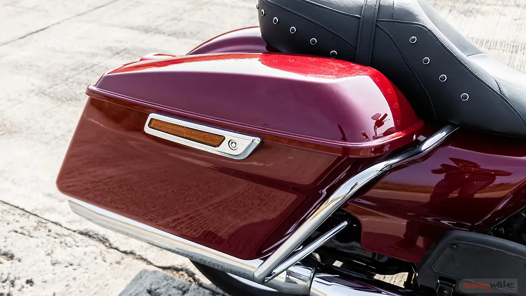 HarleyDavidson Road King Saddle Bag Image BikeWale