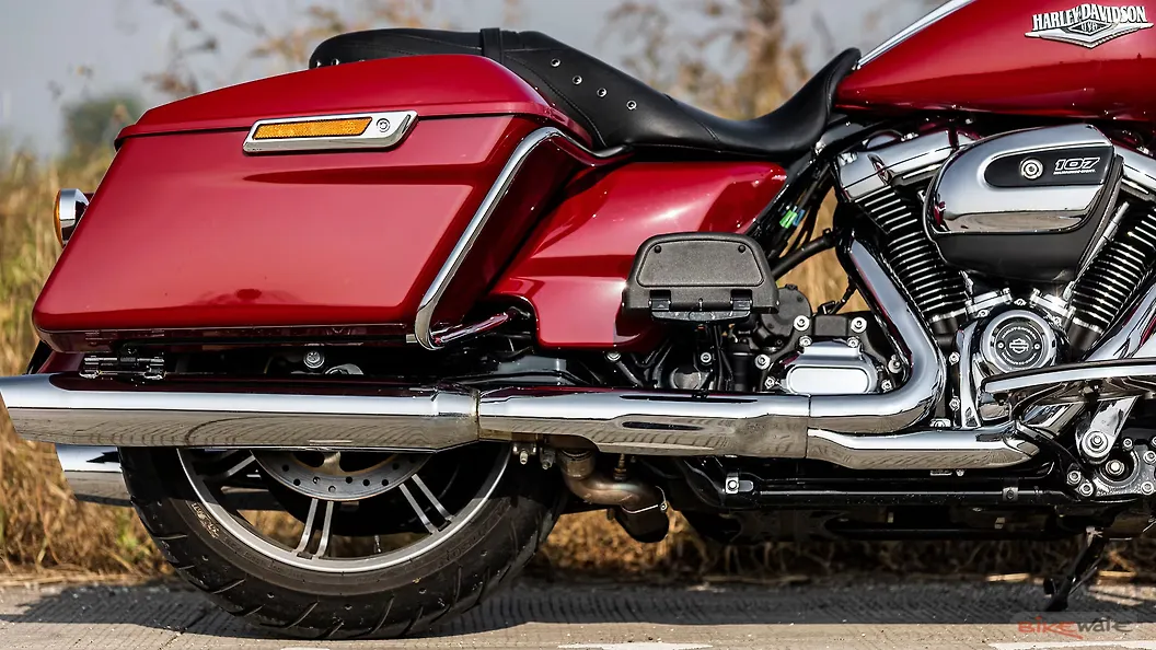 HarleyDavidson Road King Saddle Bag Image BikeWale