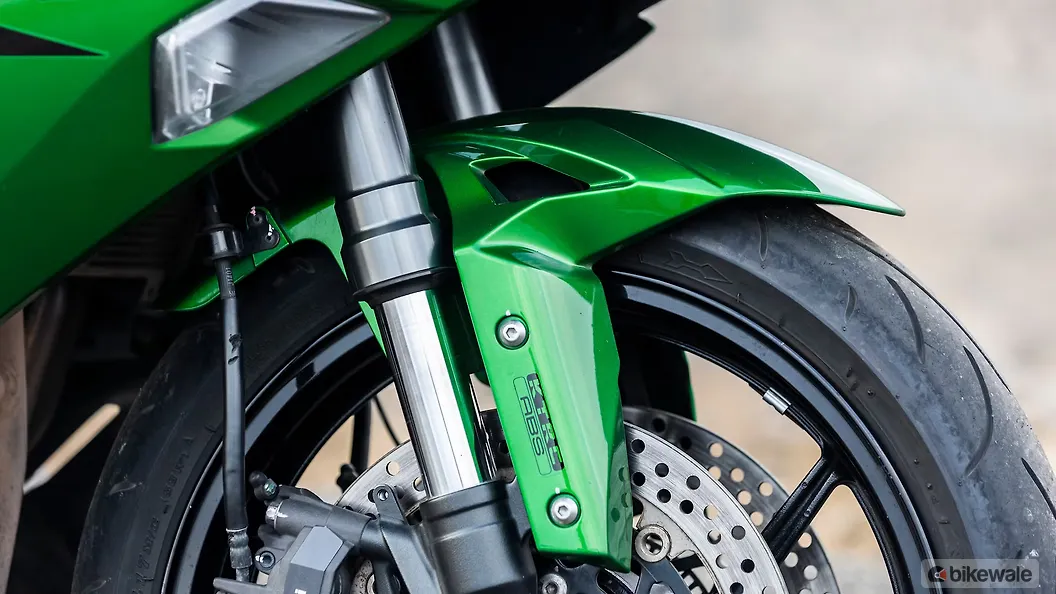 Kawasaki Ninja 1000 Front Suspension Preload Adjuster Image BikeWale