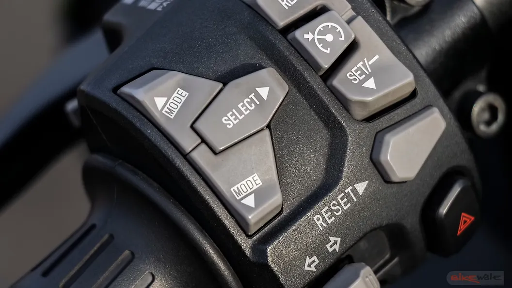 Kawasaki Ninja 1000 Riding Modes Switch Image – BikeWale