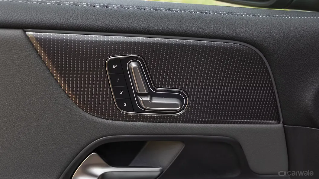 Mercedes-Benz EQB – photo 6