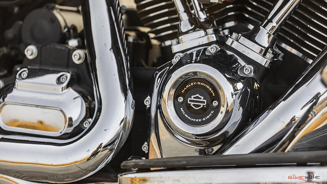 Harley-Davidson Road Glide Special Engine From Right Image – BikeWale