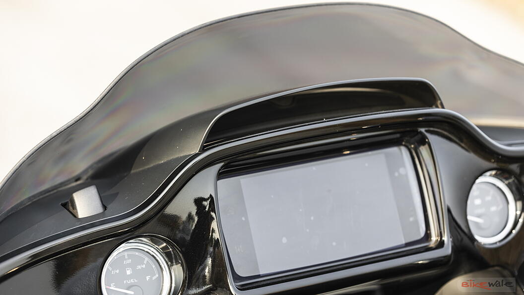 Harley-Davidson Road Glide Special windscreen Image – BikeWale