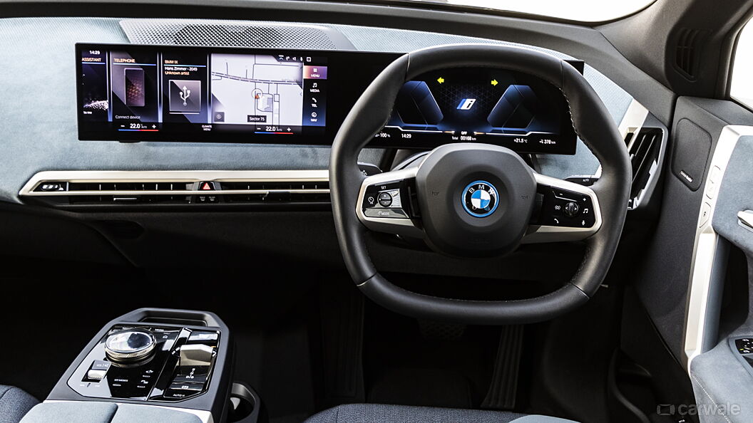 BMW iX Dashboard