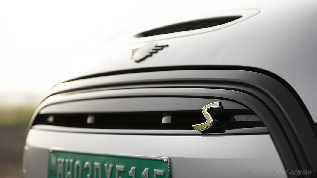 MINI Cooper SE Front Badge