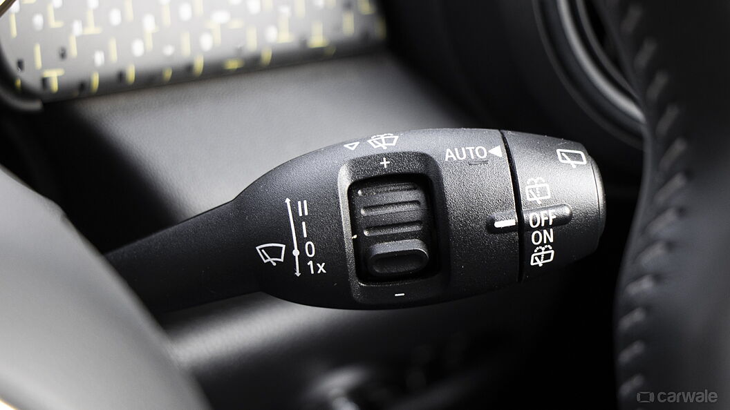 MINI Cooper SE Headlight Stalk
