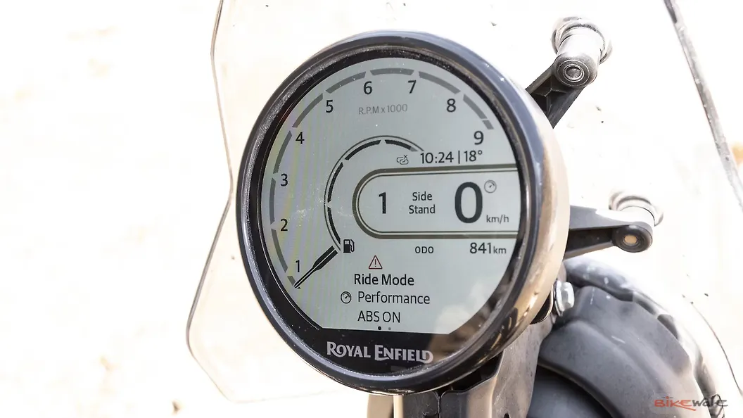 Royal Enfield Himalayan 450 USB Port Image BikeWale