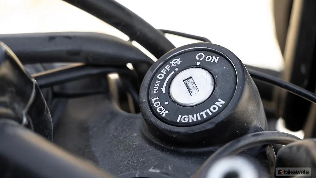 Royal Enfield Himalayan 450 Left Side Multifunction Switchgear Image