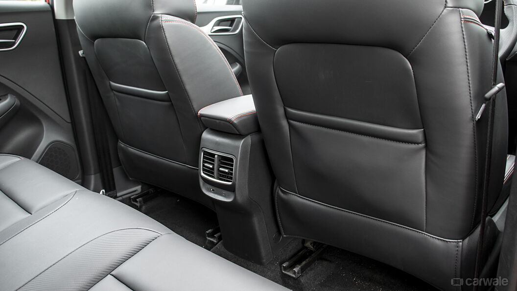 MG ZS EV Front Seat Back Pockets