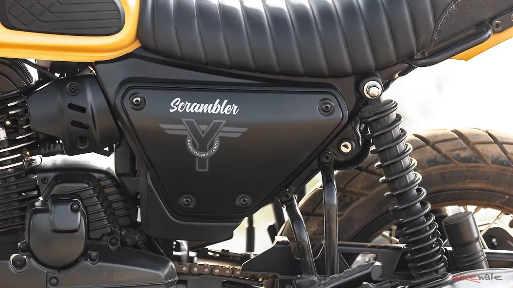 Yezdi Scrambler Fuel Tank Image BikeWale
