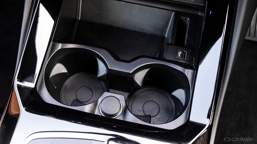 X3 Cup Holders Image, X3 Photos in India CarWale